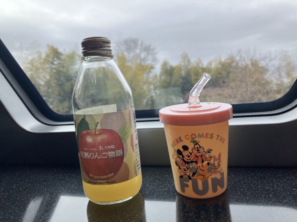 スペーシアX　GOEN CAFE　リンゴジュース　ストローマグ