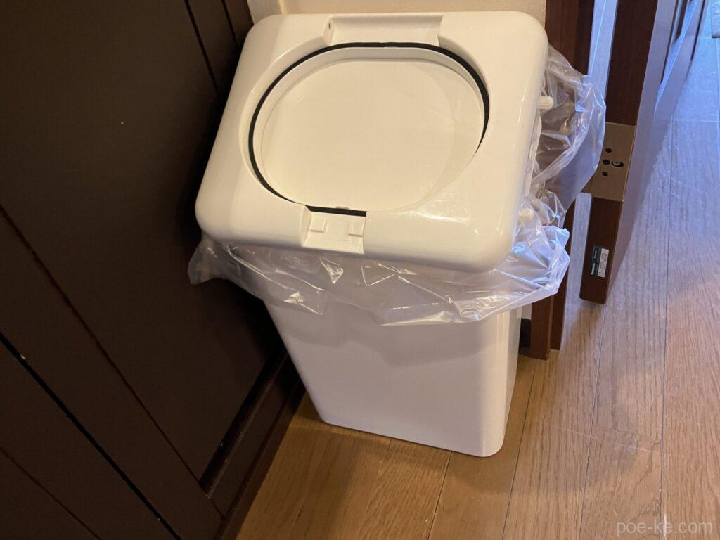 ホテルで借りたおむつ用ごみ箱