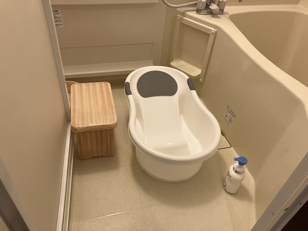 部屋のお風呂で沐浴